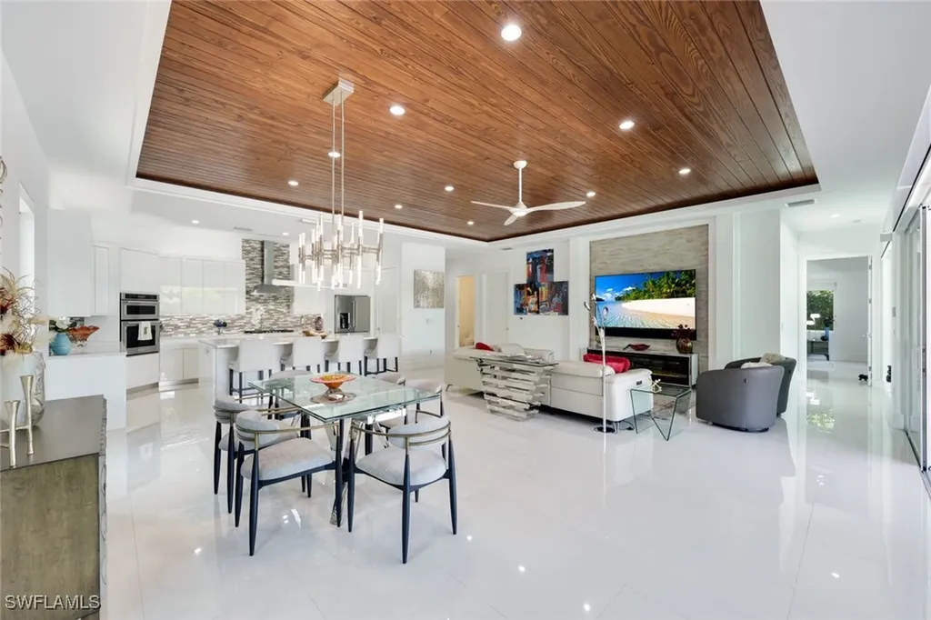 1167 22nd Avenue N Naples FL 34103