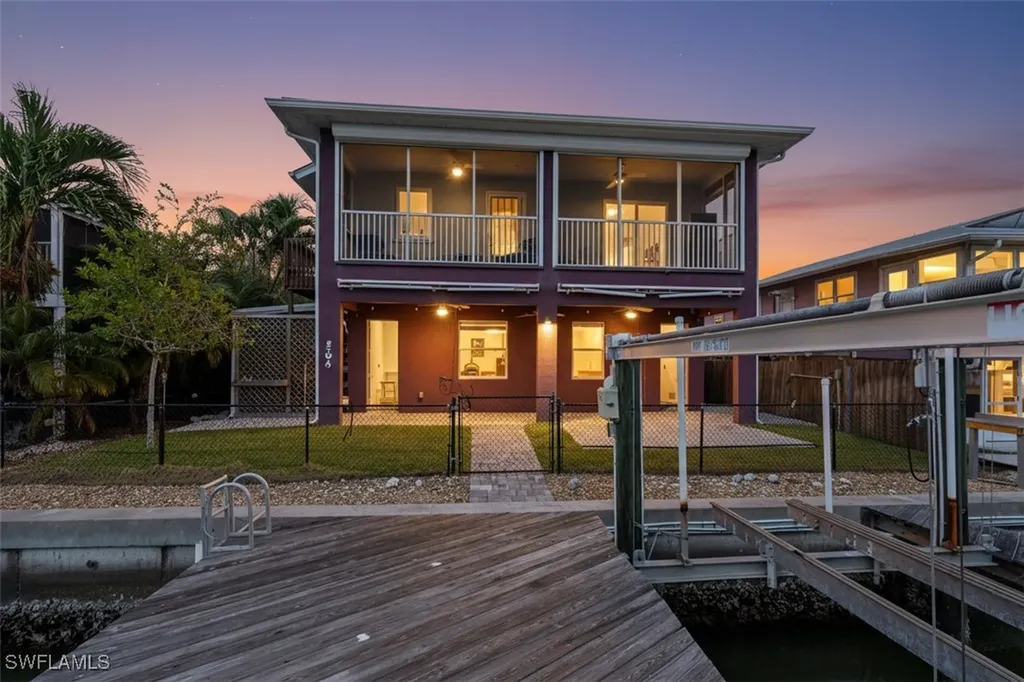 566 Coconut Avenue Goodland FL 34140