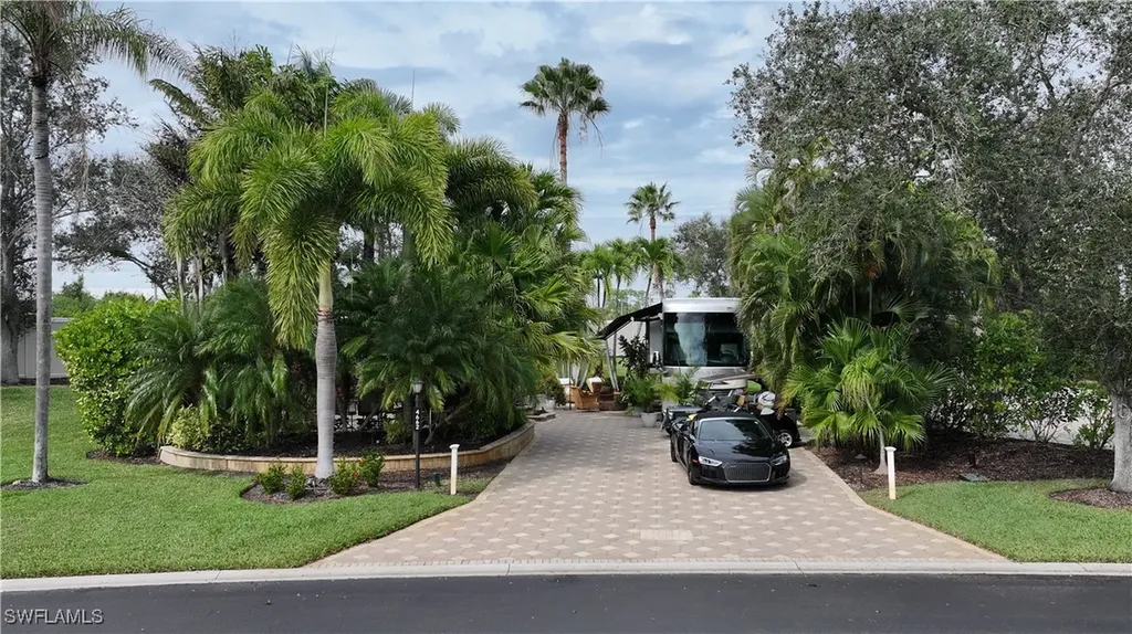 4662 Southern Breeze Drive Naples FL 34114