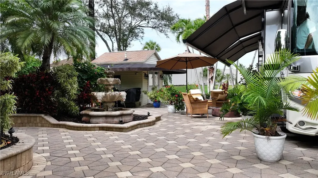 4662 Southern Breeze Drive Naples FL 34114