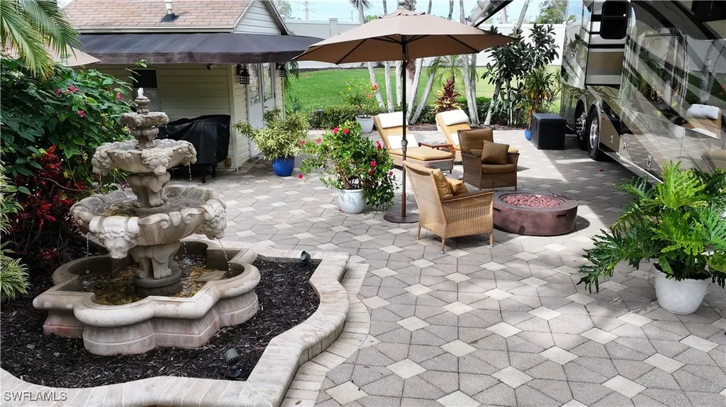 4662 Southern Breeze Drive Naples FL 34114