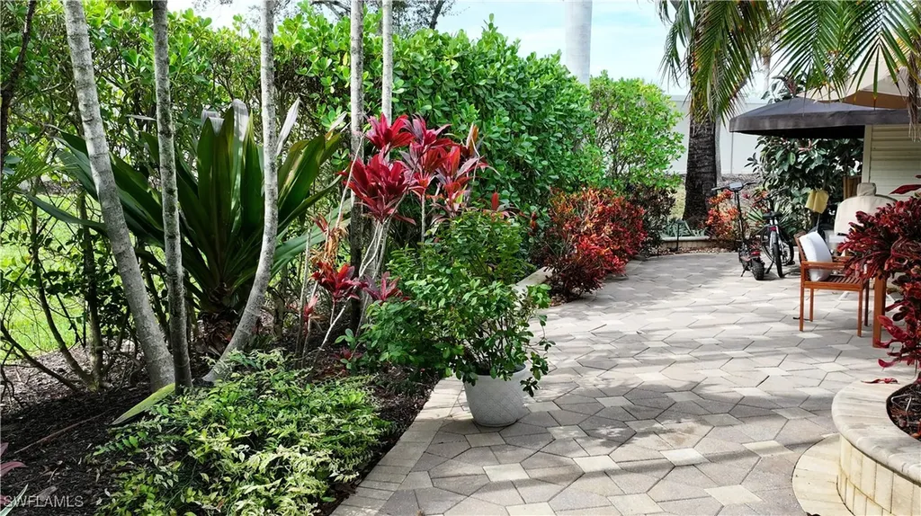 4662 Southern Breeze Drive Naples FL 34114