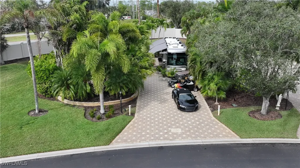 4662 Southern Breeze Drive Naples FL 34114
