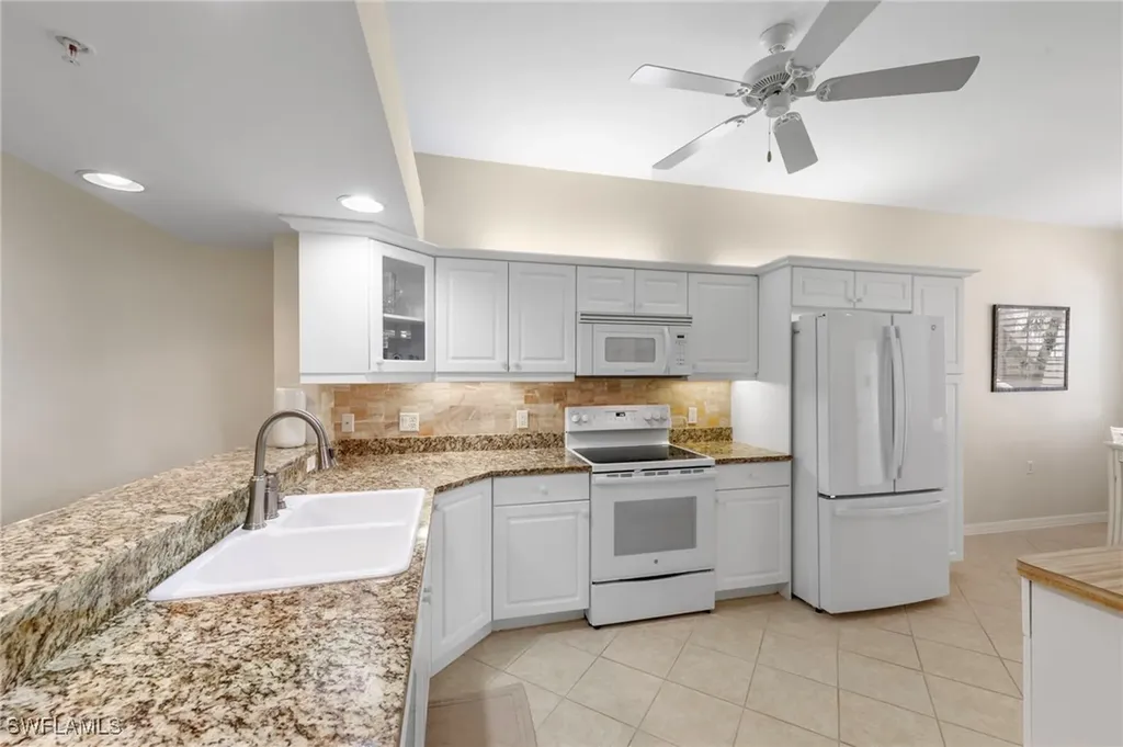 2370 Hidden Lake Court Naples FL 34112