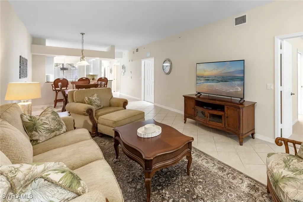 2370 Hidden Lake Court Naples FL 34112