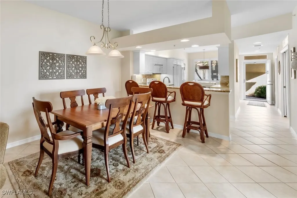 2370 Hidden Lake Court Naples FL 34112