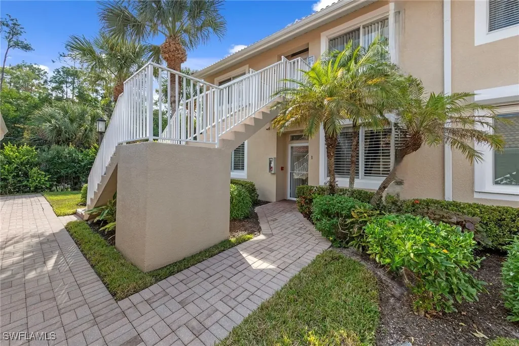 2370 Hidden Lake Court Naples FL 34112