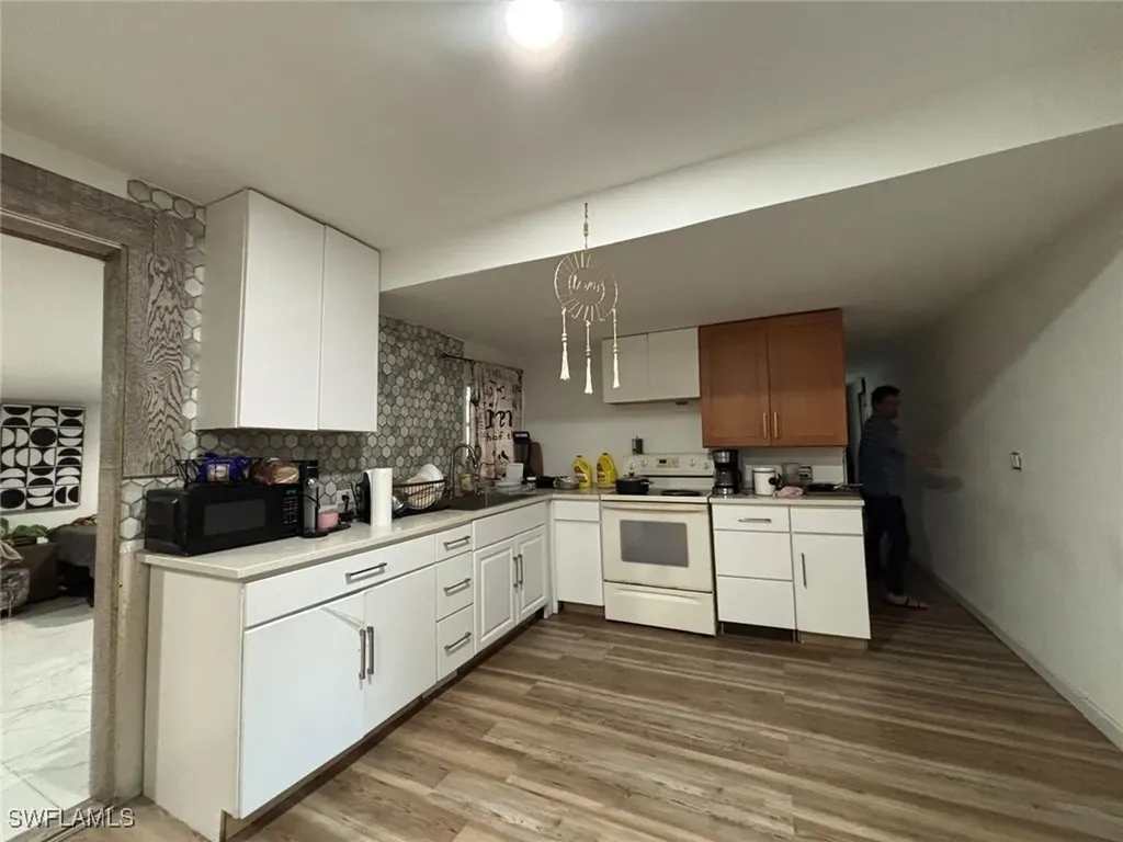 8326 Breeze Drive North Fort Myers FL 33917