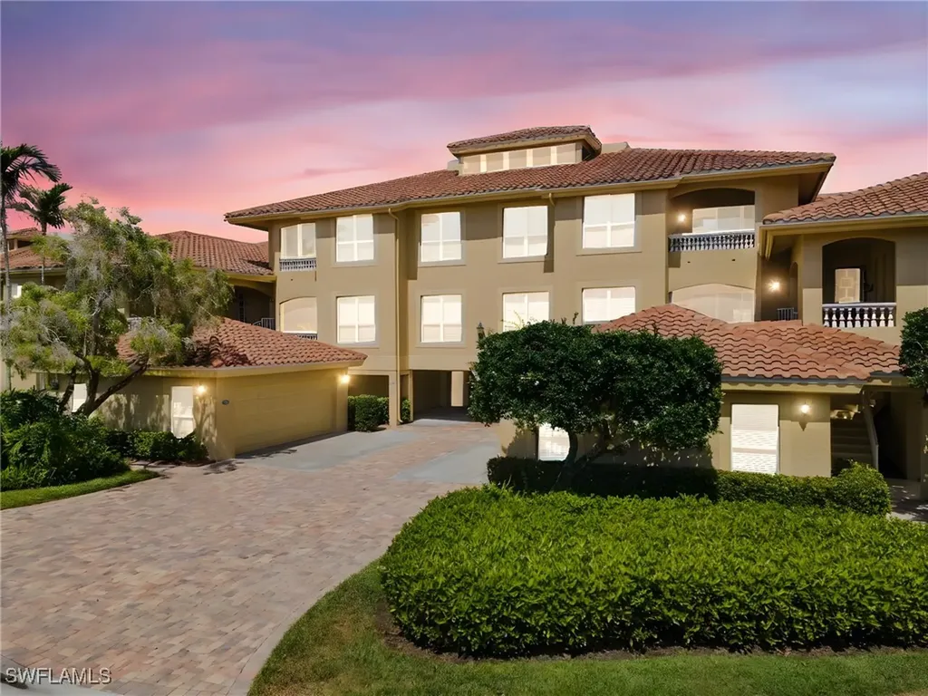 1875 Les Chateaux Boulevard Naples FL 34109