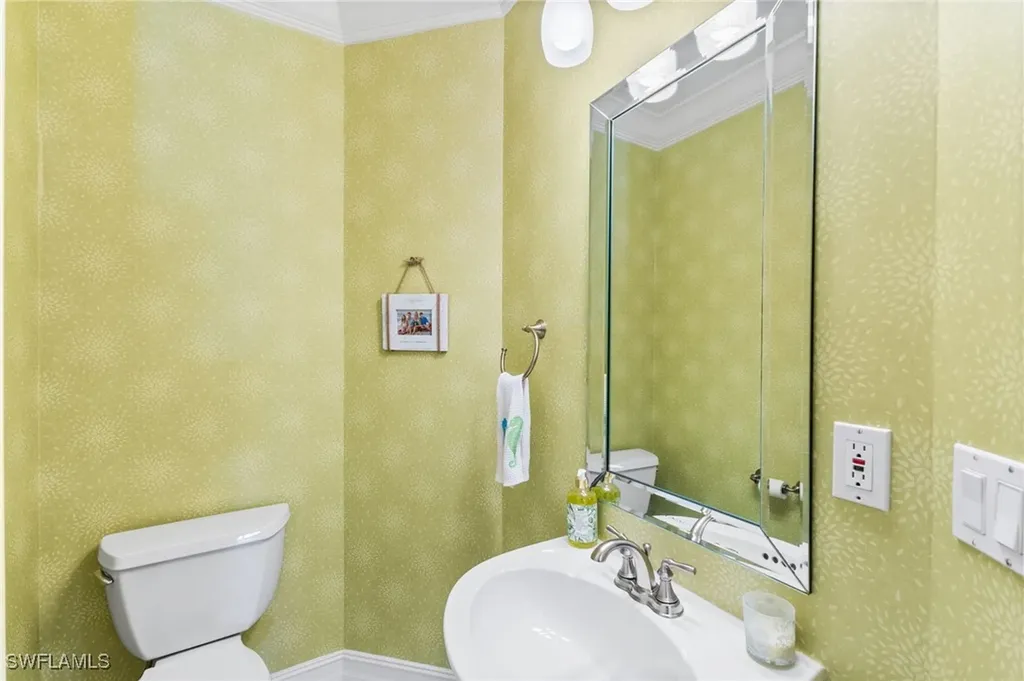 1875 Les Chateaux Boulevard Naples FL 34109