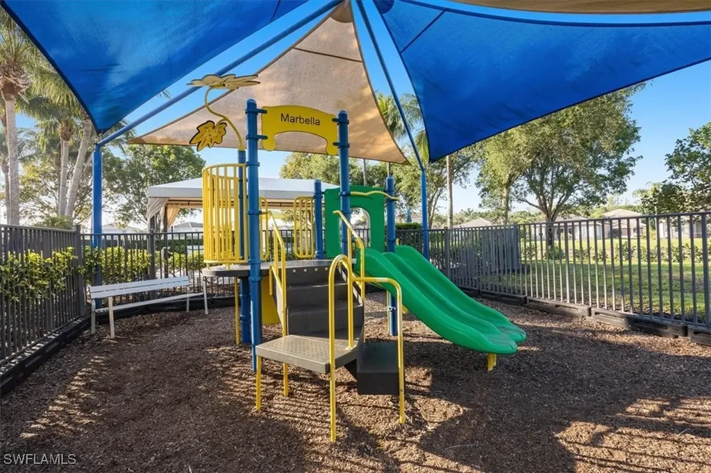 6502 Monterey Point Naples FL 34105