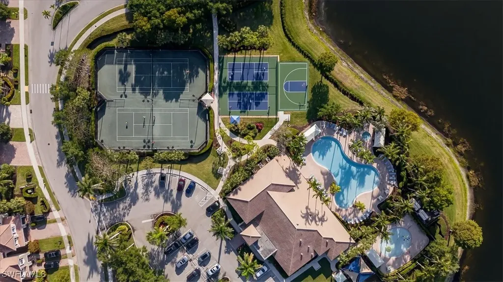 6502 Monterey Point Naples FL 34105