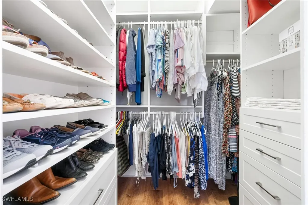 4945 Cougar Court S Naples FL 34109