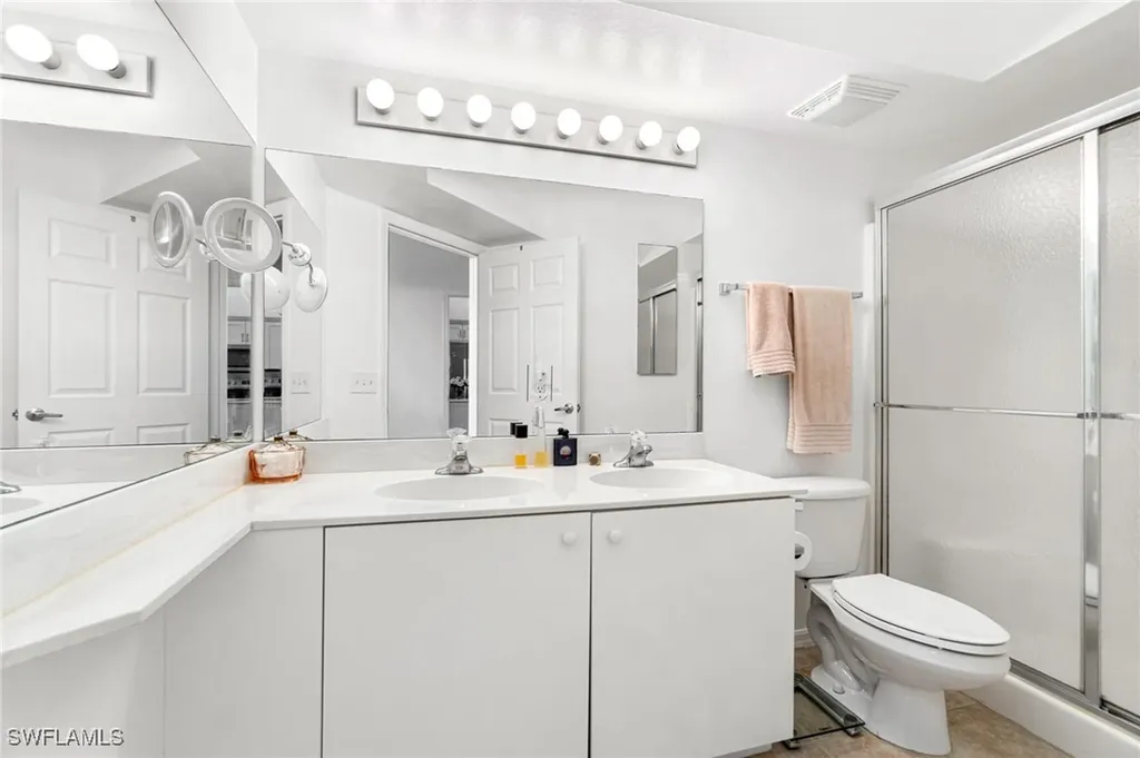 4945 Cougar Court S Naples FL 34109