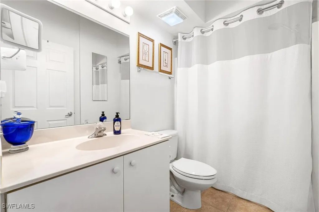 4945 Cougar Court S Naples FL 34109