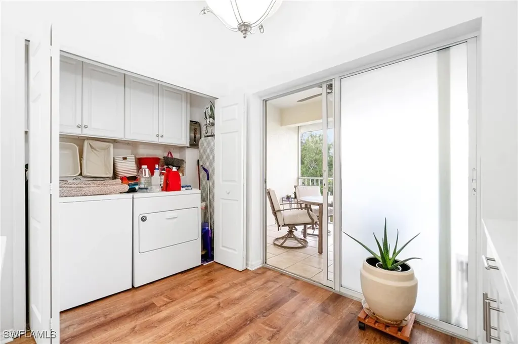 4945 Cougar Court S Naples FL 34109