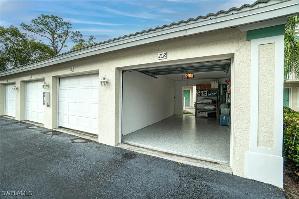 4945 Cougar Court S Naples FL 34109