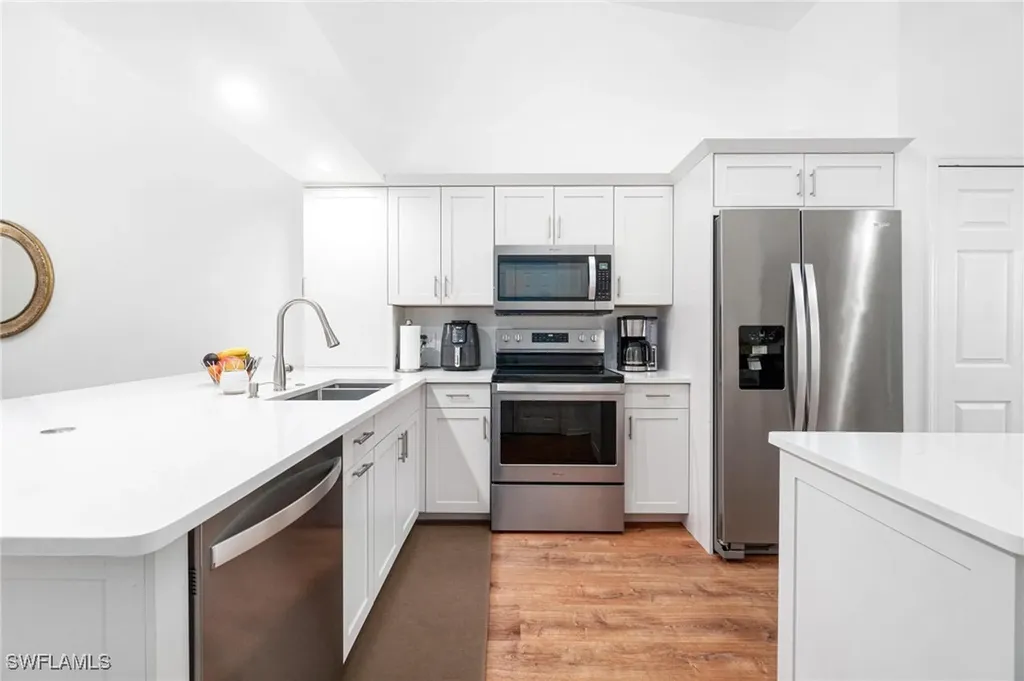 4945 Cougar Court S Naples FL 34109