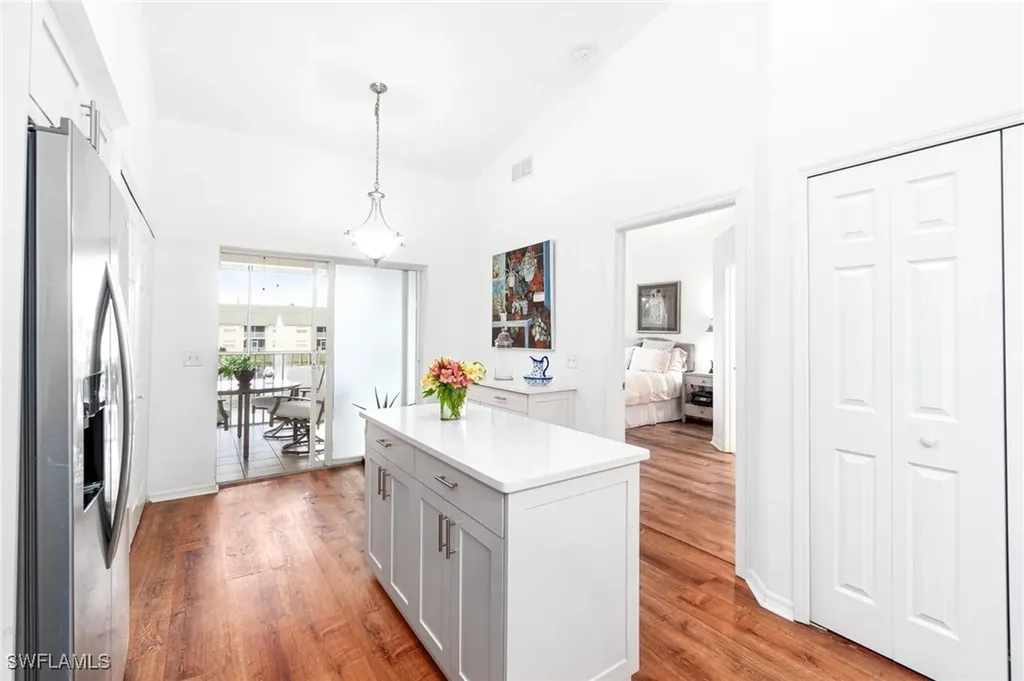 4945 Cougar Court S Naples FL 34109