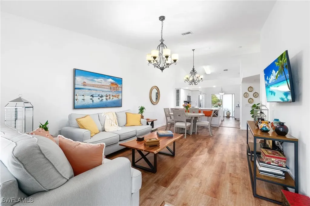 4945 Cougar Court S Naples FL 34109