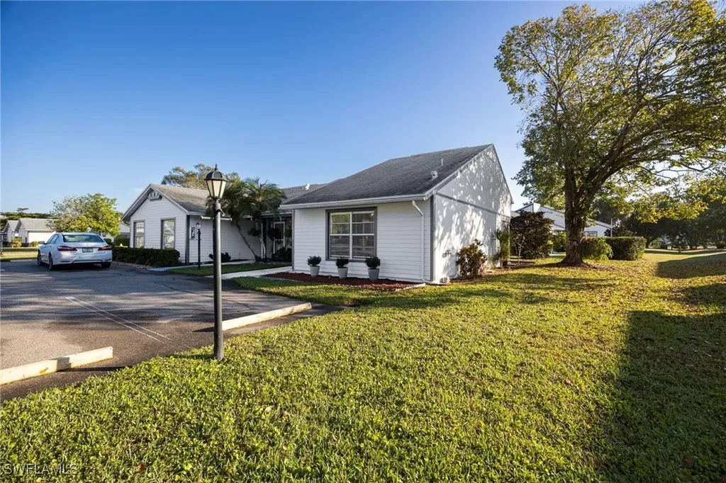 10623 Arlingford Boulevard Lehigh Acres FL 33936