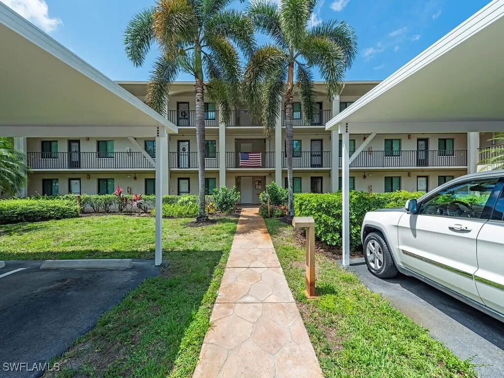 5776 Deauville Circle Naples FL 34112