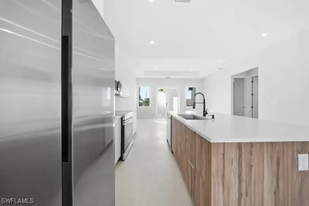 11607 Pawley Avenue Bonita Springs FL 34135