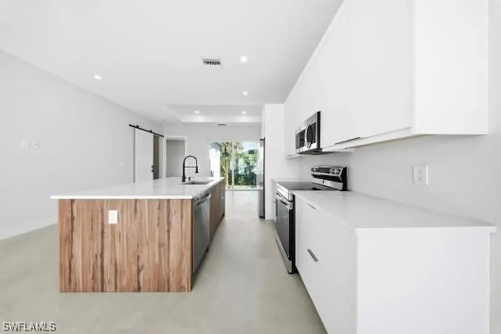 11607 Pawley Avenue Bonita Springs FL 34135