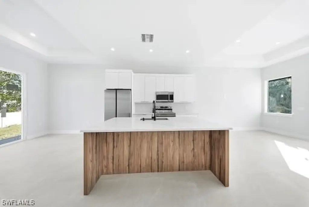 11607 Pawley Avenue Bonita Springs FL 34135