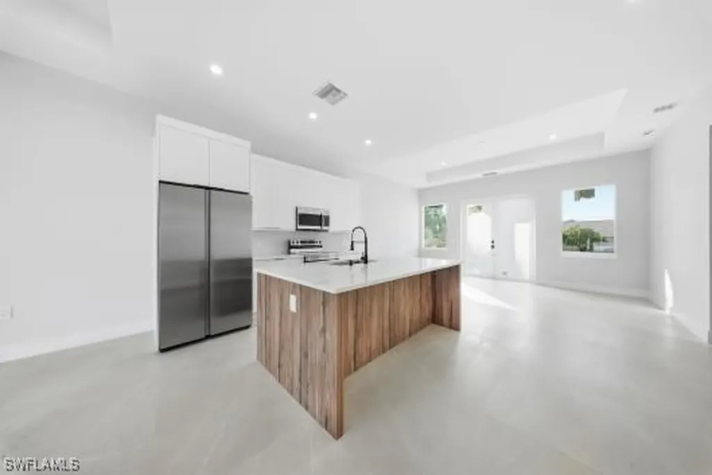 11607 Pawley Avenue Bonita Springs FL 34135