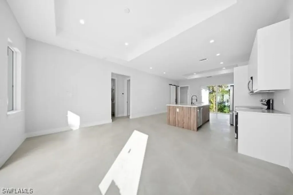 11607 Pawley Avenue Bonita Springs FL 34135