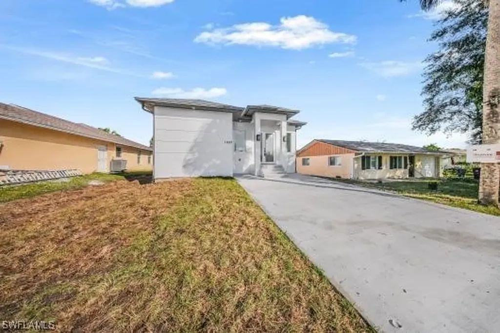 11607 Pawley Avenue Bonita Springs FL 34135