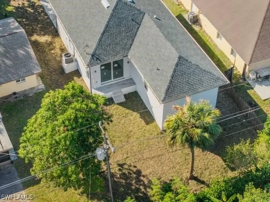 11607 Pawley Avenue Bonita Springs FL 34135