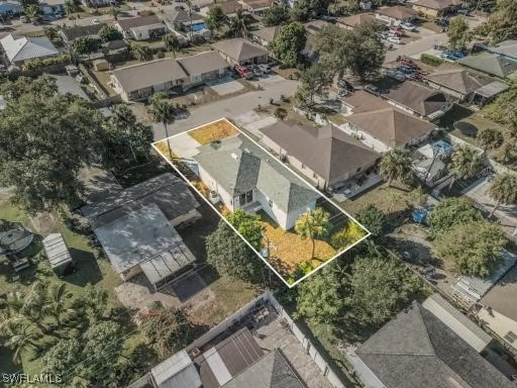 11607 Pawley Avenue Bonita Springs FL 34135