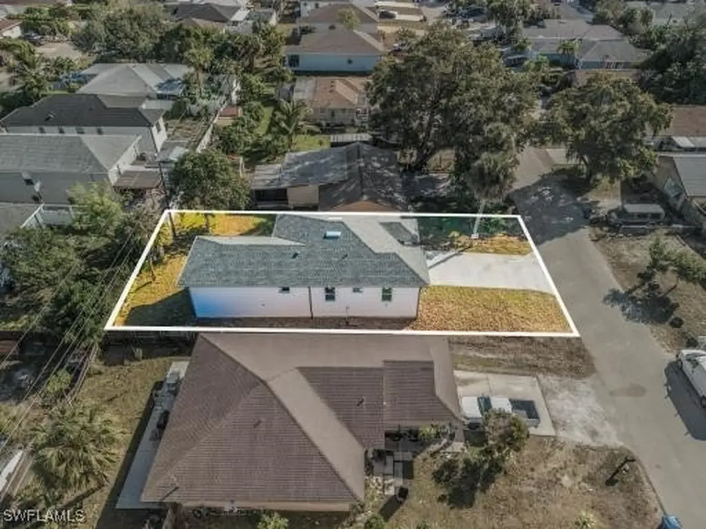 11607 Pawley Avenue Bonita Springs FL 34135