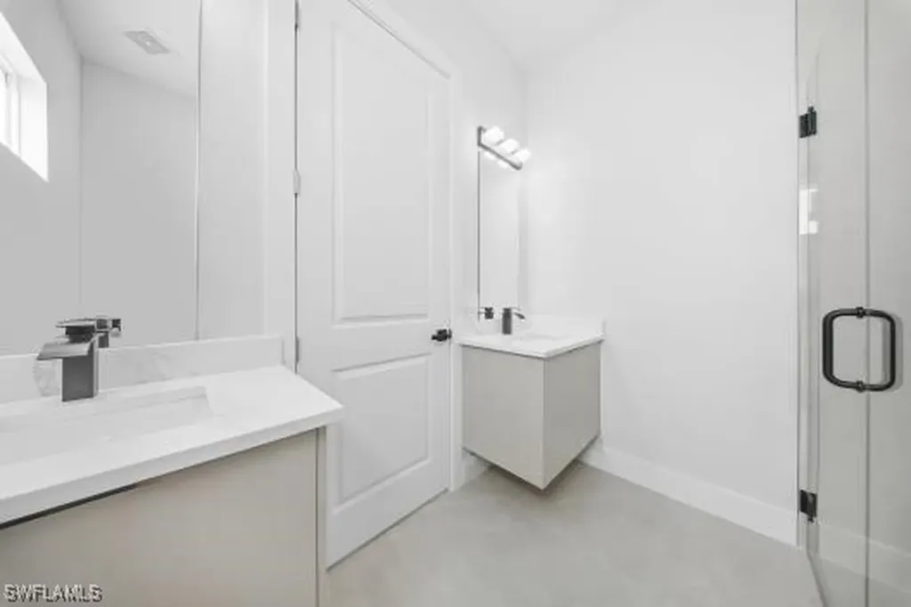 11607 Pawley Avenue Bonita Springs FL 34135