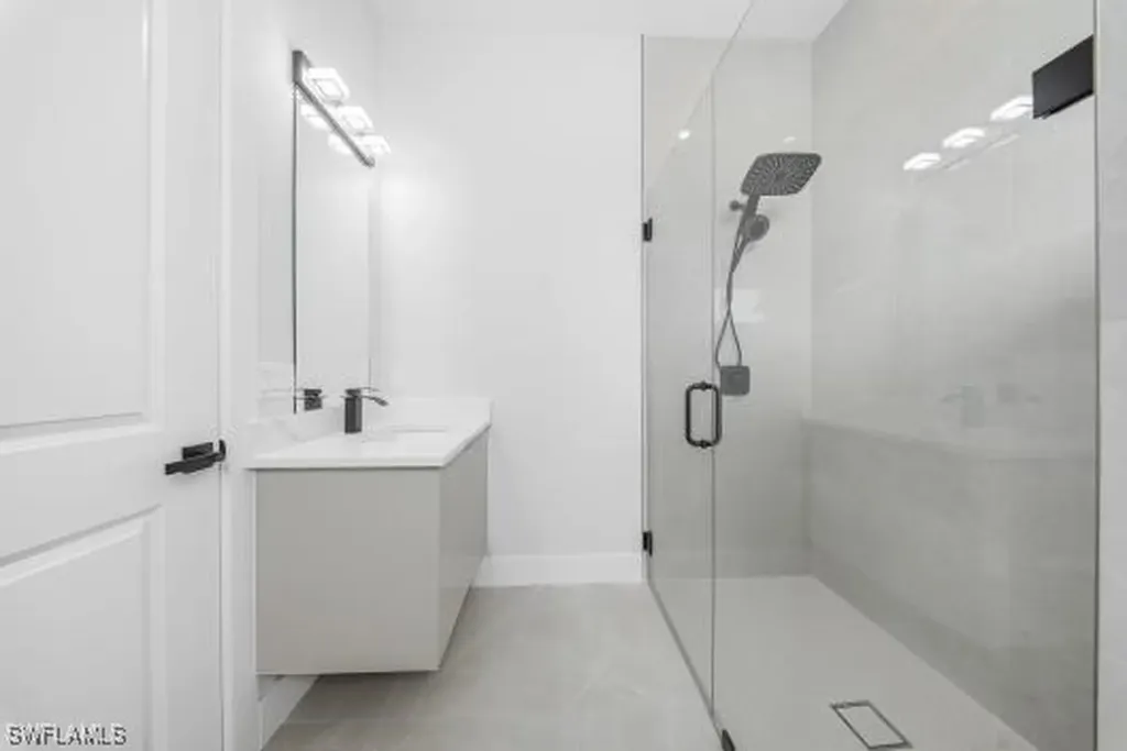 11607 Pawley Avenue Bonita Springs FL 34135