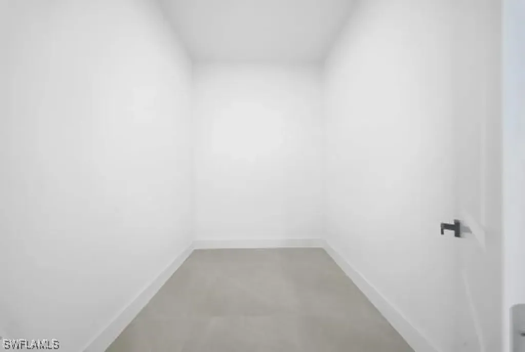 11607 Pawley Avenue Bonita Springs FL 34135