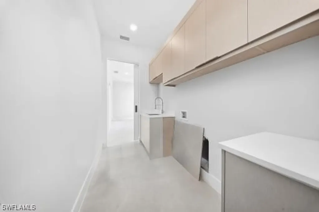 11607 Pawley Avenue Bonita Springs FL 34135