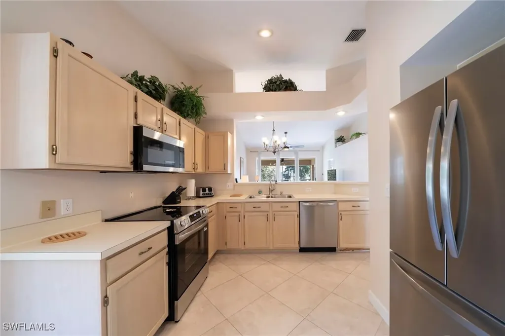 440 Wiggins Lake Court Naples FL 34110