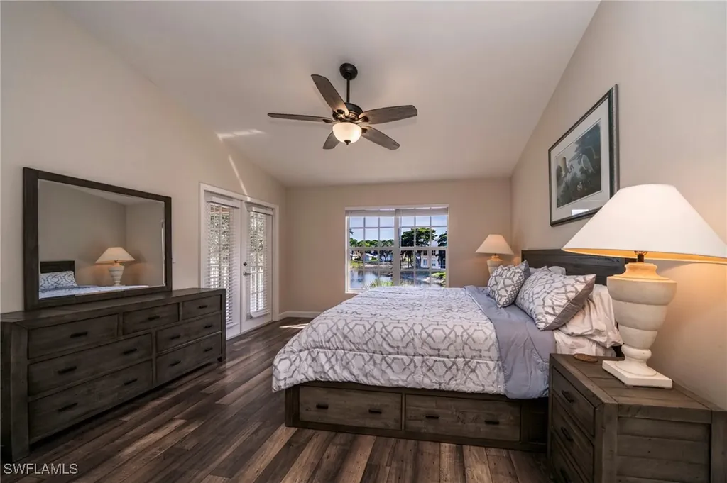 440 Wiggins Lake Court Naples FL 34110