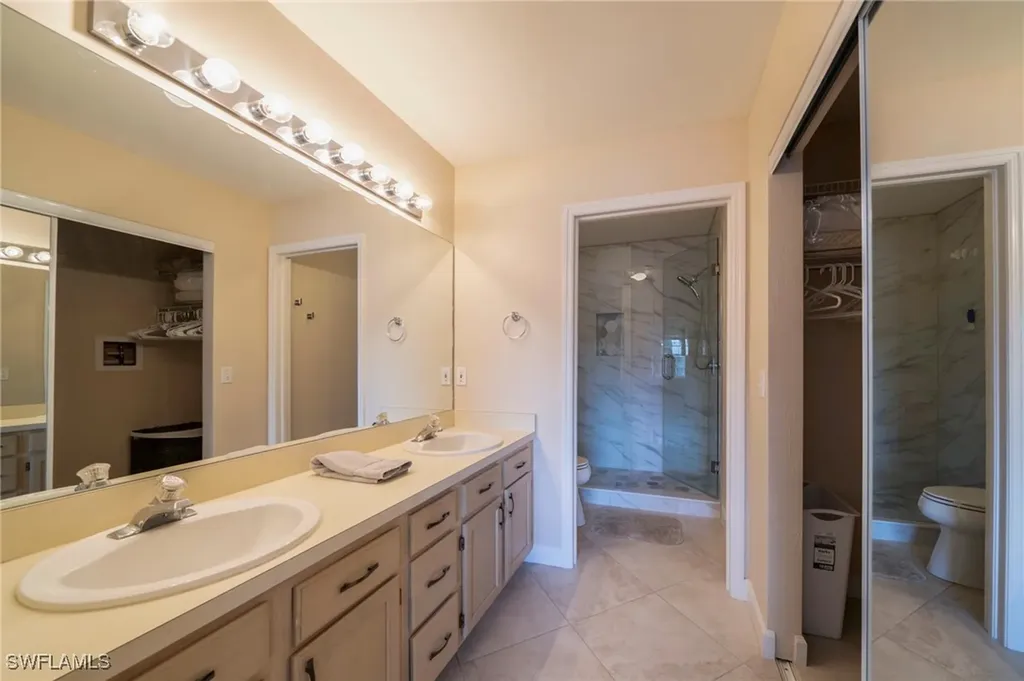 440 Wiggins Lake Court Naples FL 34110