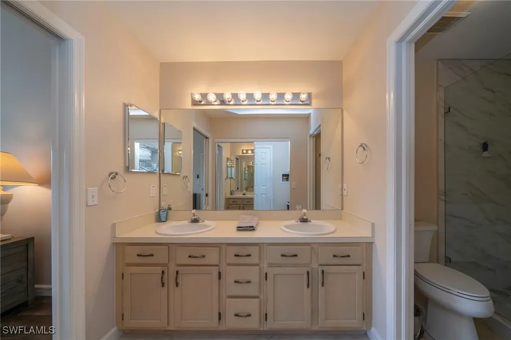 440 Wiggins Lake Court Naples FL 34110