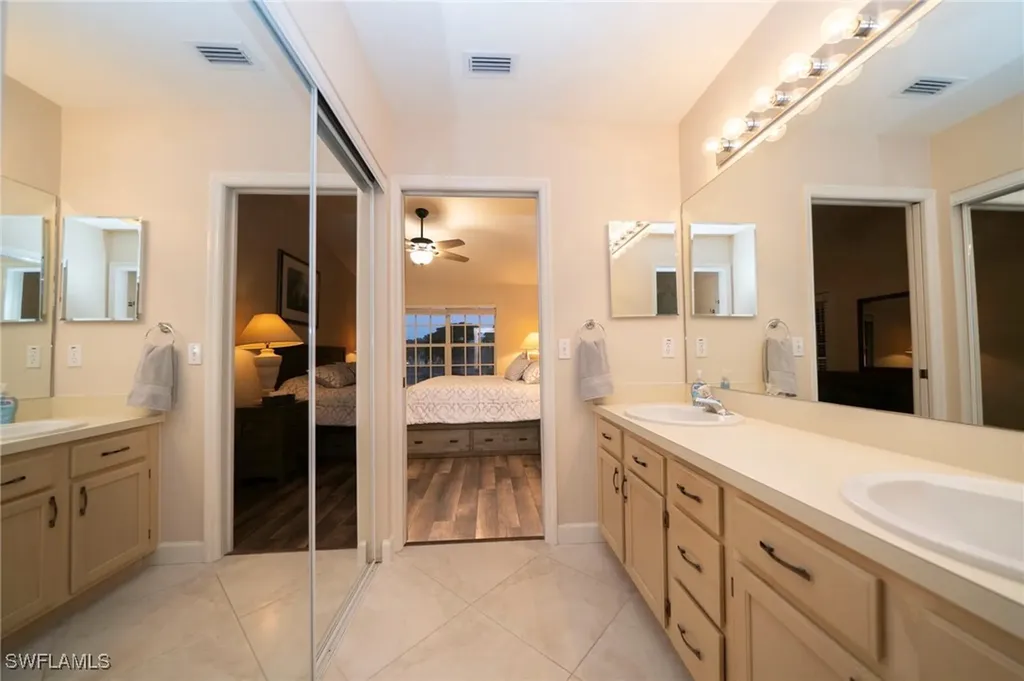 440 Wiggins Lake Court Naples FL 34110