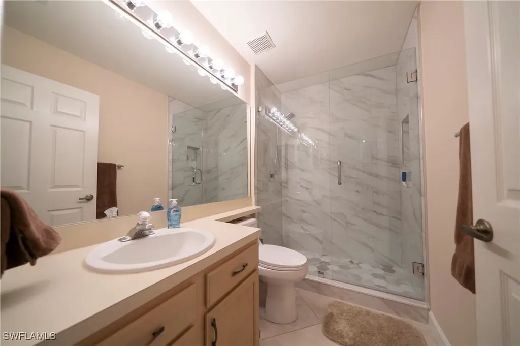 440 Wiggins Lake Court Naples FL 34110