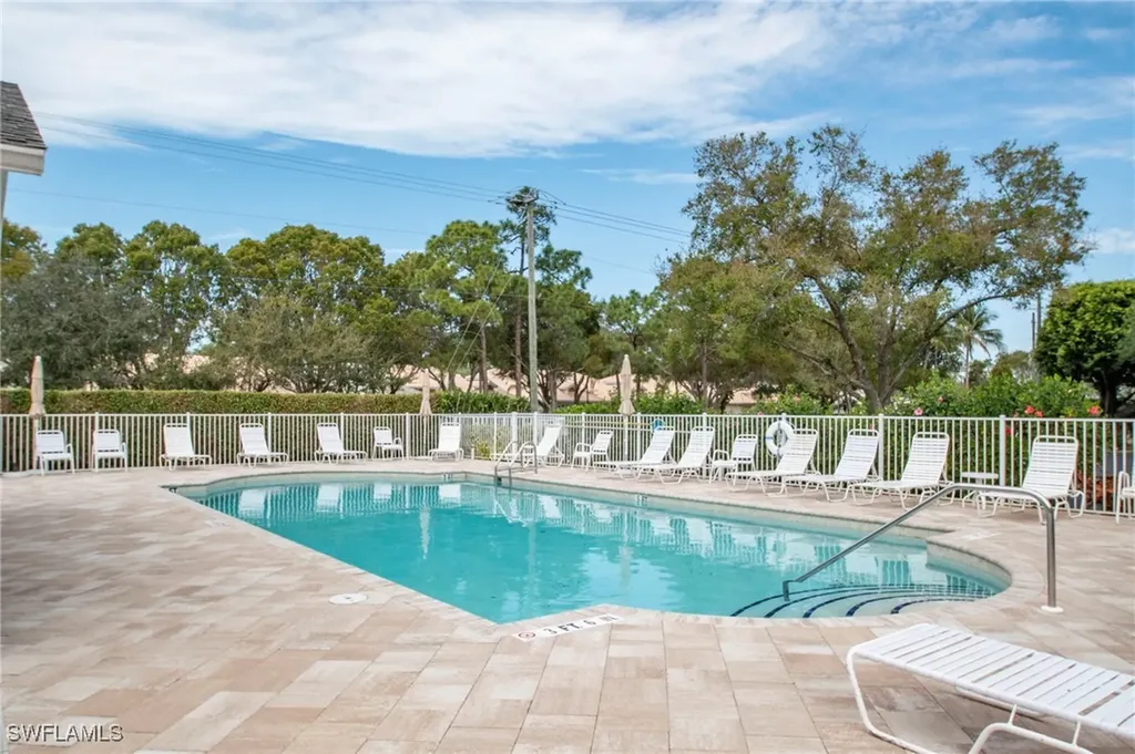 440 Wiggins Lake Court Naples FL 34110