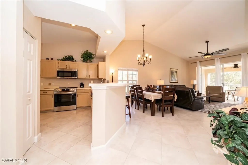 440 Wiggins Lake Court Naples FL 34110