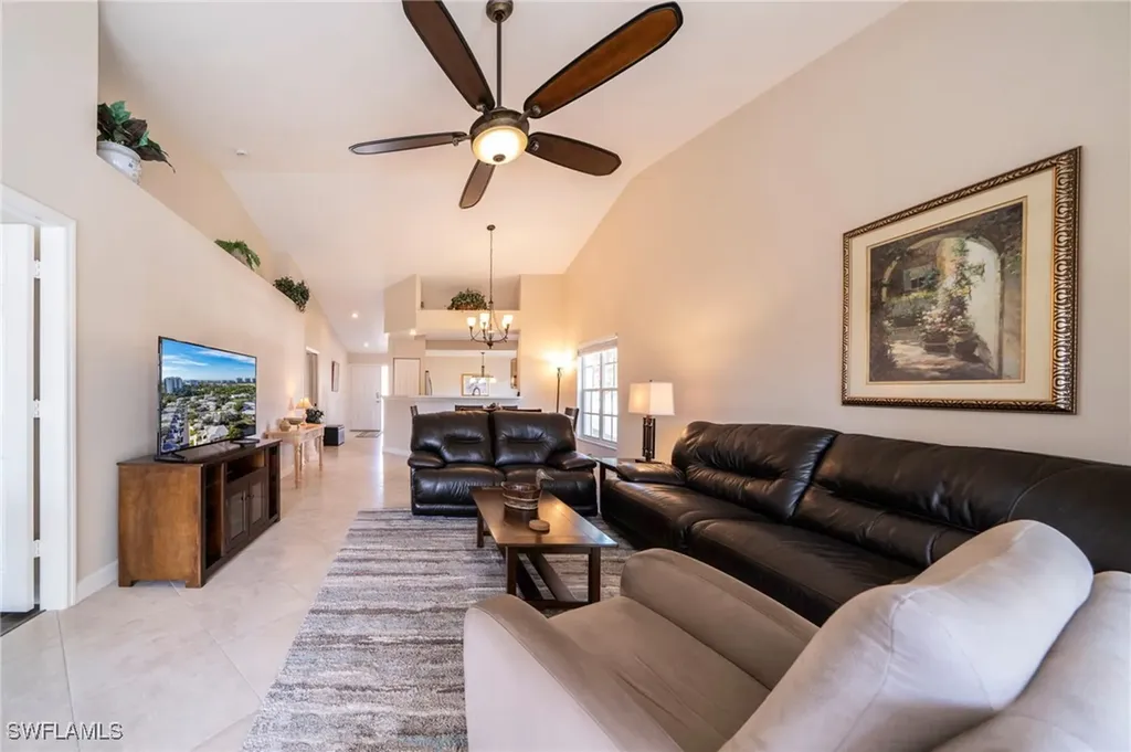 440 Wiggins Lake Court Naples FL 34110