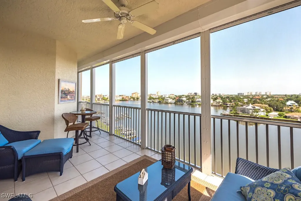 Naples FL, 410 Flagship Drive, Unit 806