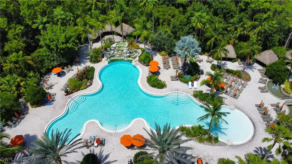 9067 Capistrano Street N Naples FL 34113